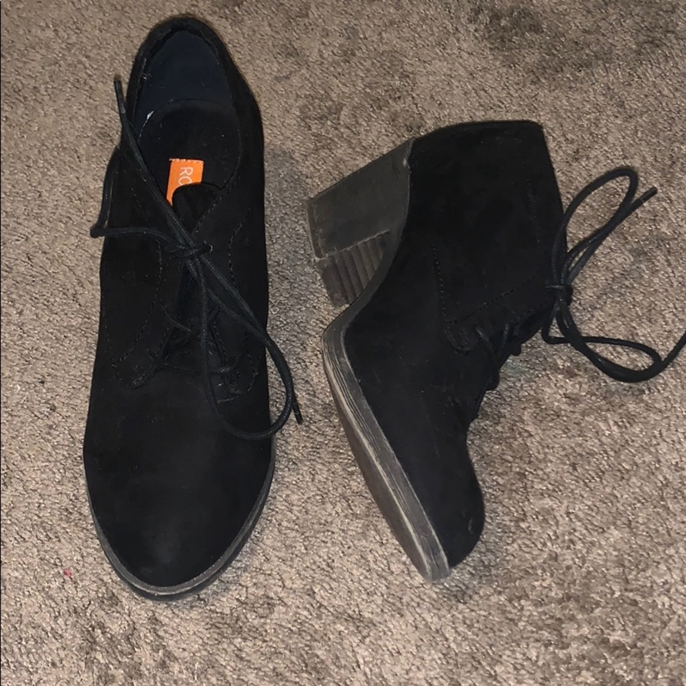 Black tie booties